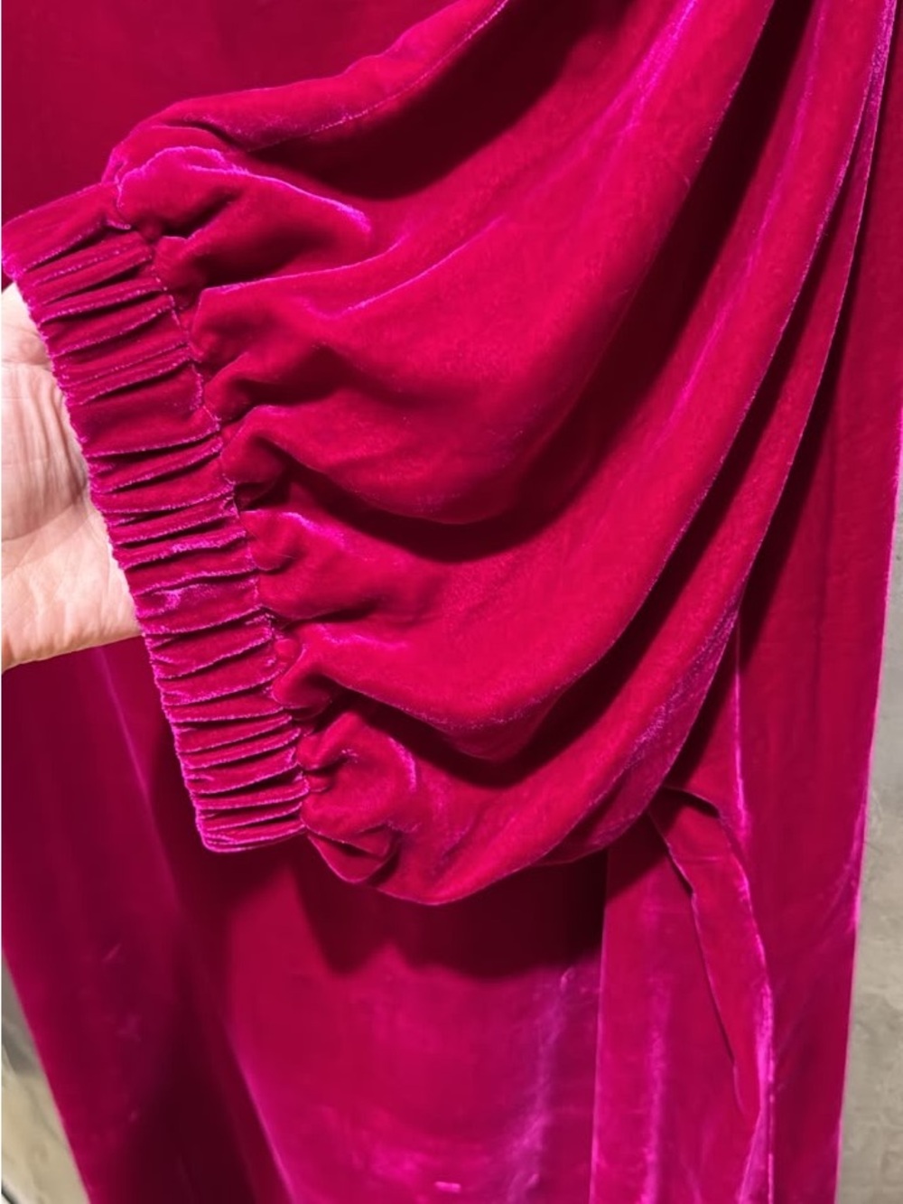 Source Unknown Hot Pink Velvet Top - Picture 4 of 6